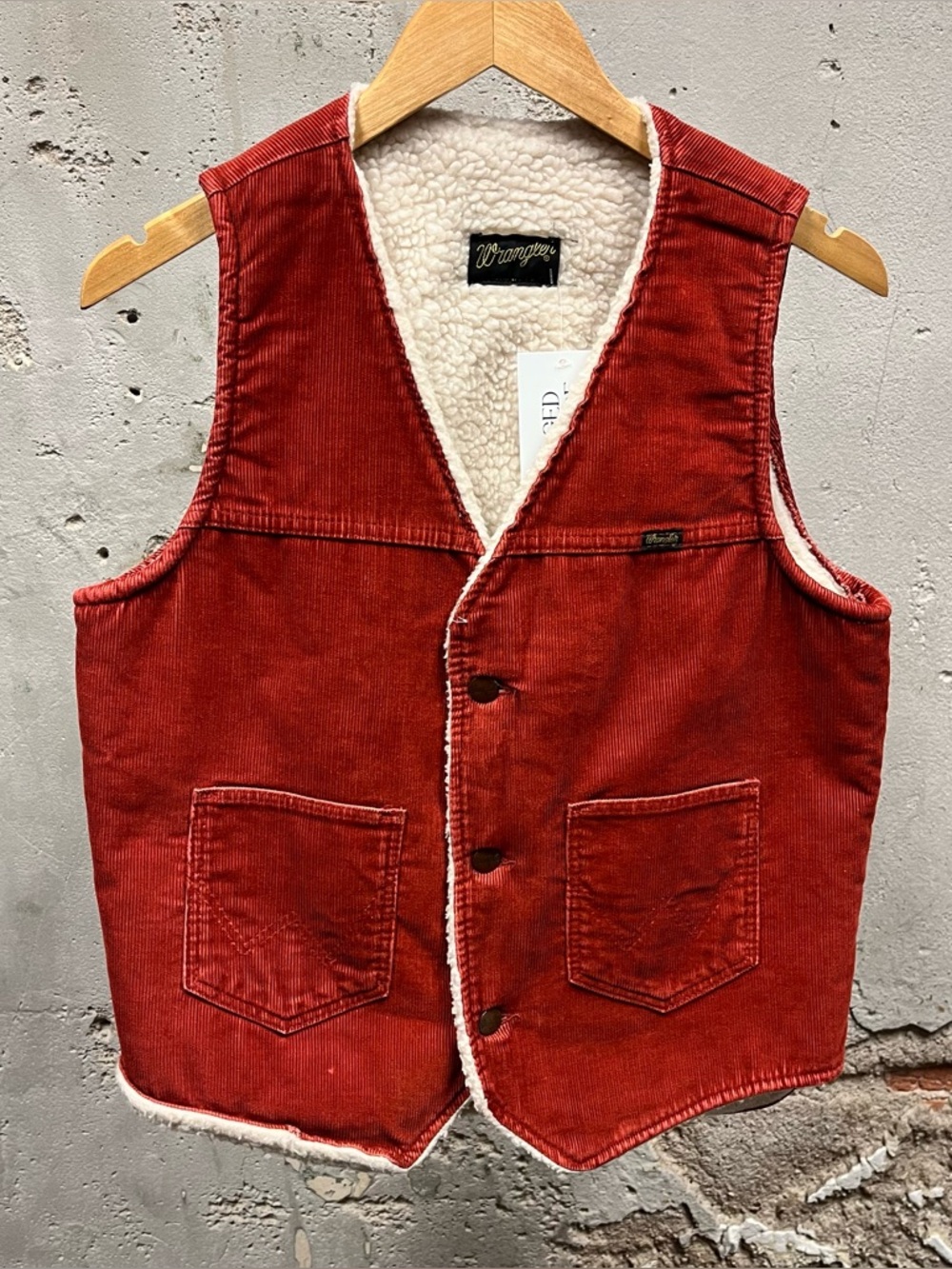 Wrangler Vintage 70s Red/Orange Corduroy Sherpa Lined Button Down Vest Medium M